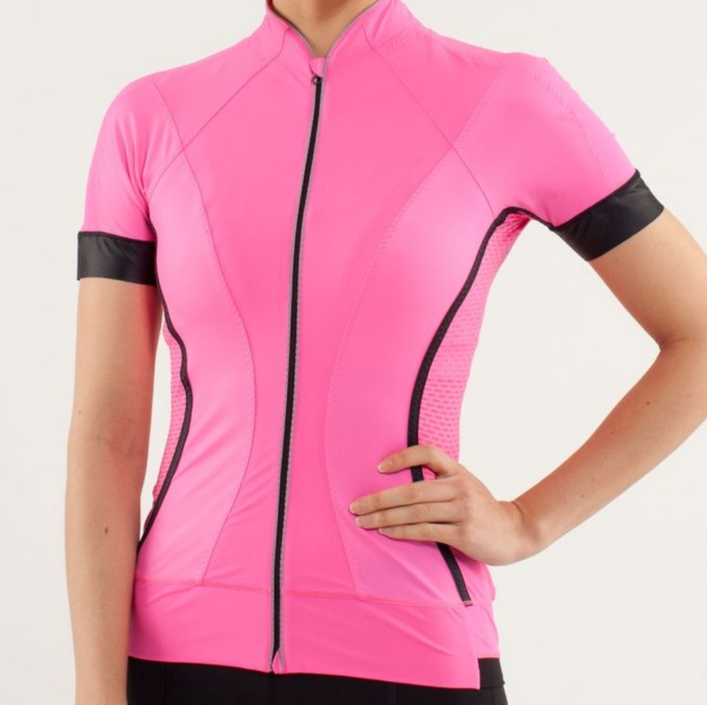 Lululemon Paceline Jersey

Pinkelicious
 nwt 6